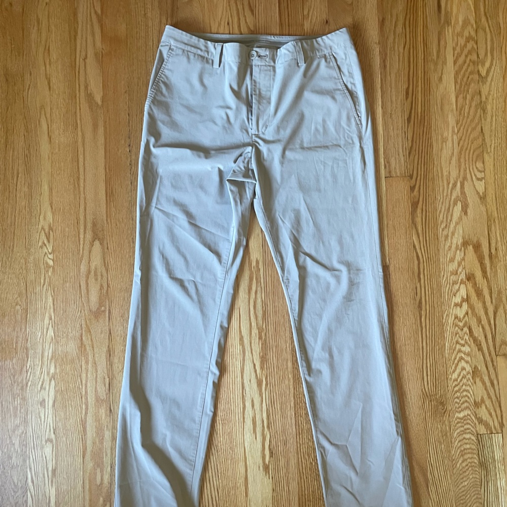 Vineyard Vines Men’s Dri Fit Khaki Trousers
